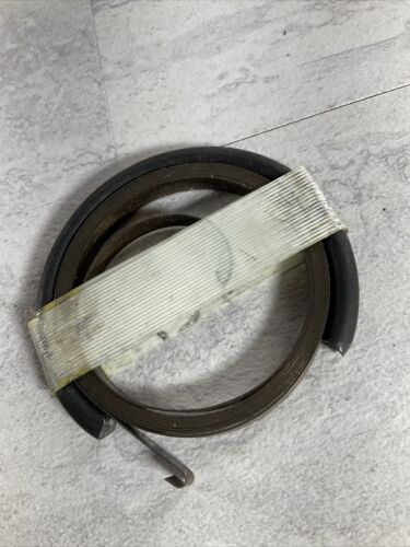 NOS Briggs & Stratton 491889 Recoil Spring (6922771071159)